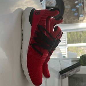 Men’s Adidas sneakers